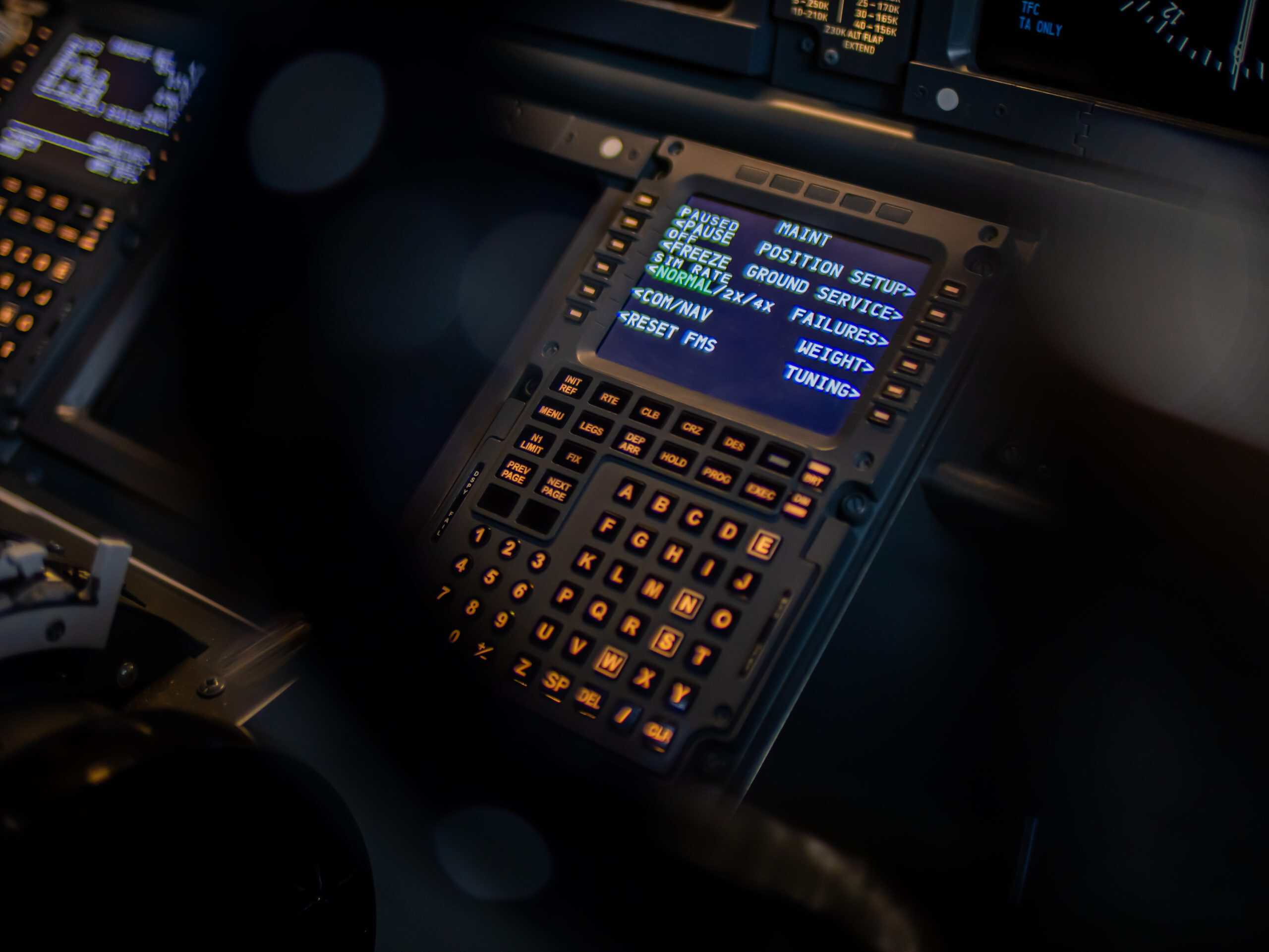 737 CDU